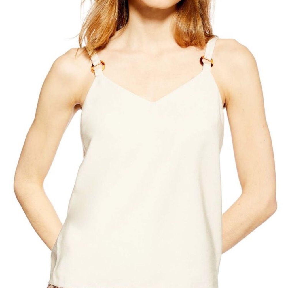 BRAND NEW WITH TAGS! NEVER BEEN WORN, LOVELY TOP!